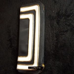 MAC Cosmetic Bag (Black Gold White) small (makeup not included)